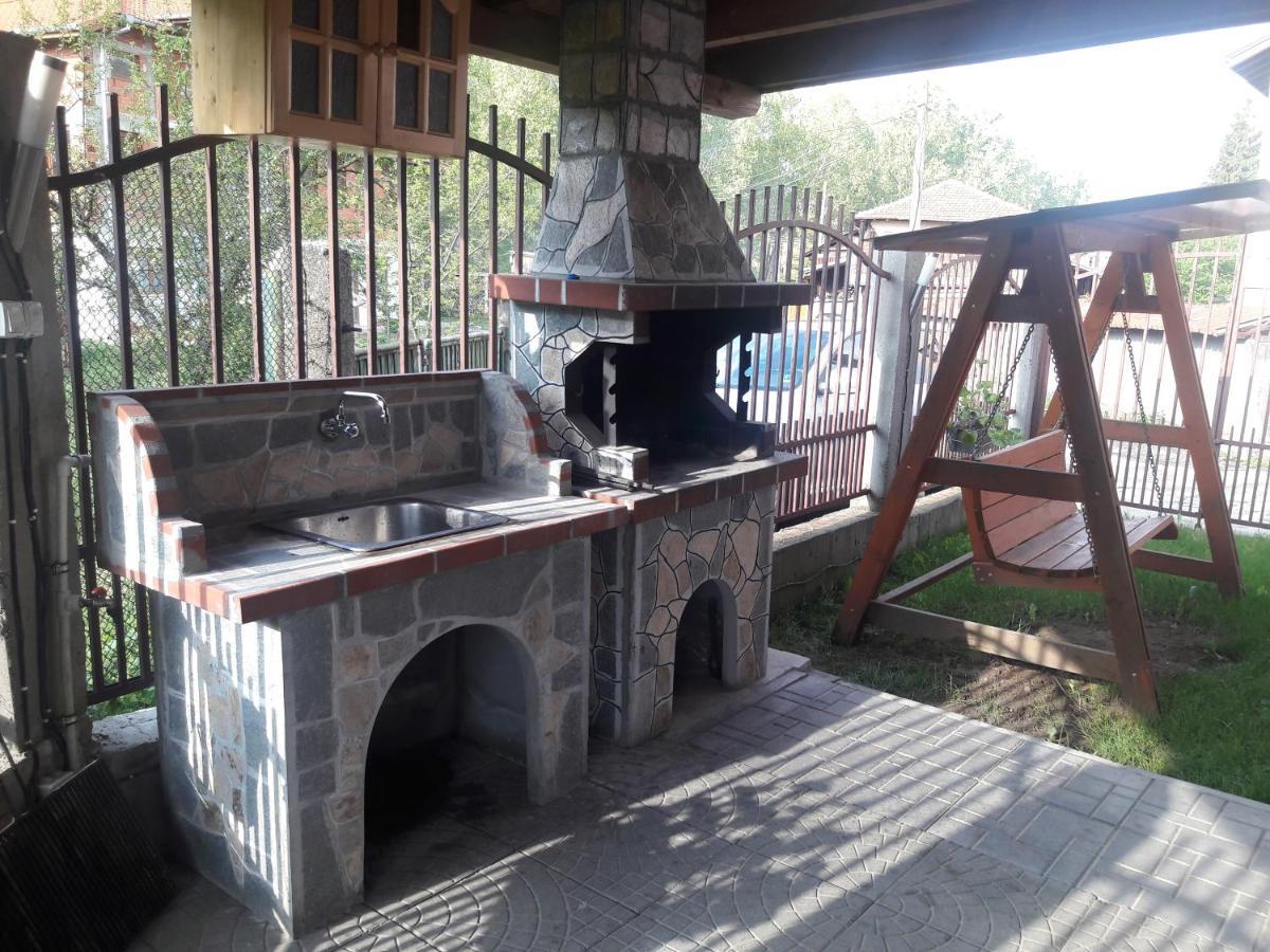 מלון Madzhare Advel Guest Hous מראה חיצוני תמונה