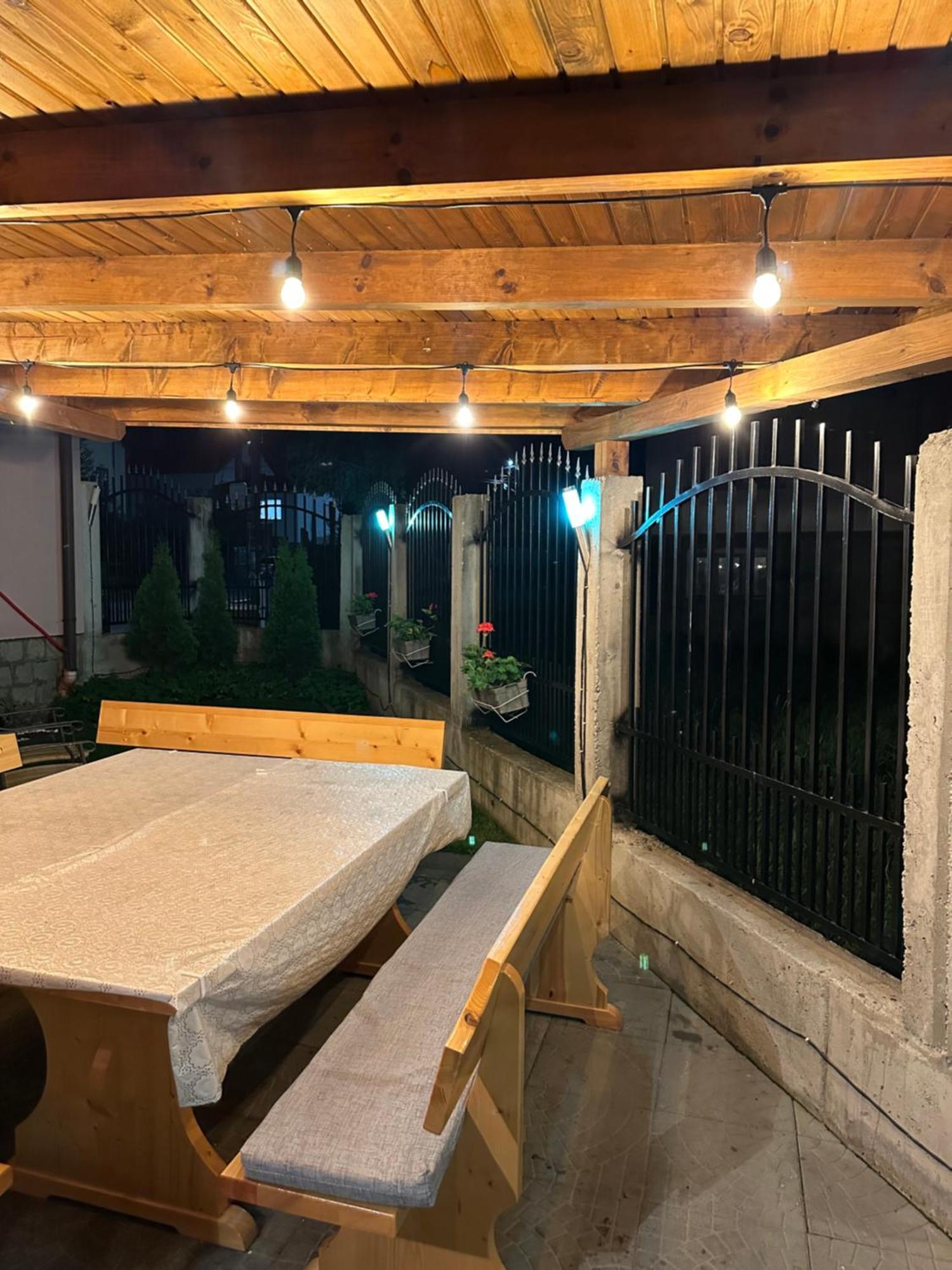 מלון Madzhare Advel Guest Hous מראה חיצוני תמונה