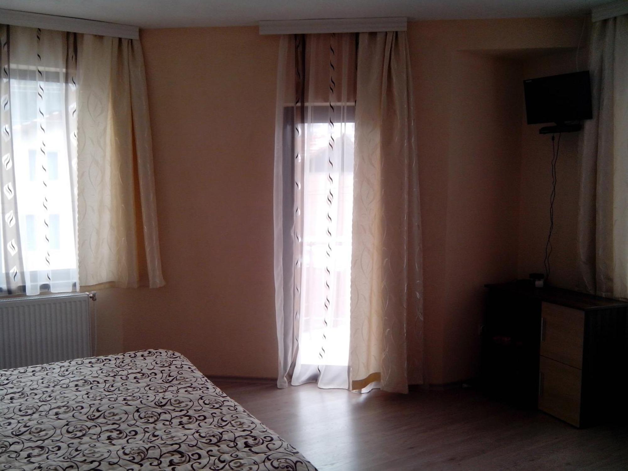 מלון Madzhare Advel Guest Hous מראה חיצוני תמונה